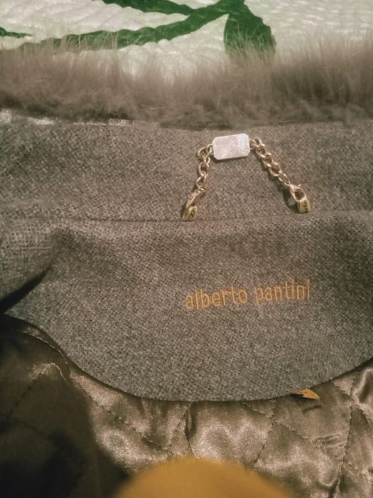 Продам шерстяное пальто