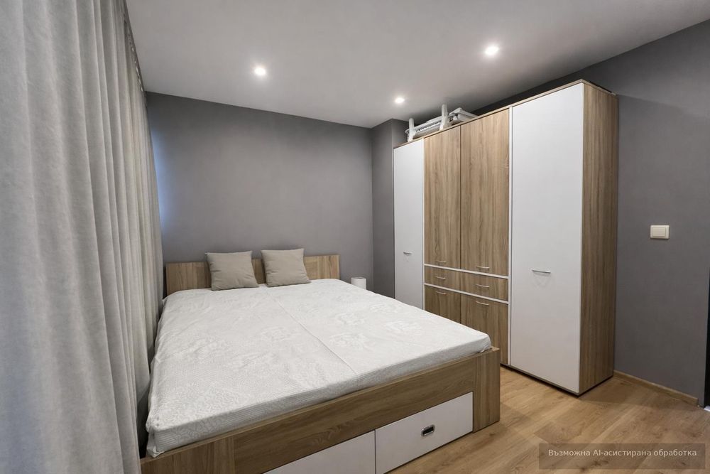 Тристаен апартамент под наем в Център