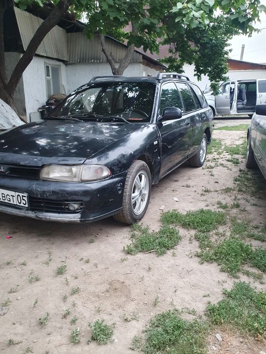 Митсубиси лансер