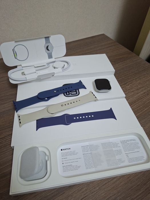 Apple watch S10 42мм