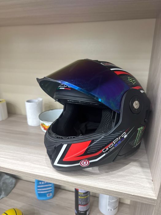 Срочно продам шлем