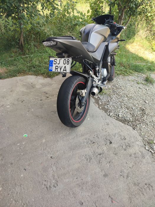 Yamaha yzf 125 2013