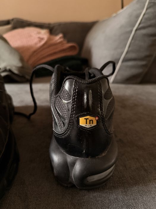 Nike Air Max Plus Triple Black