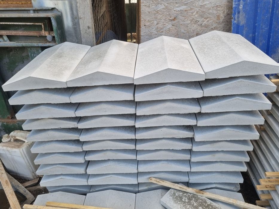 Capace de gard/palari /coame de gard