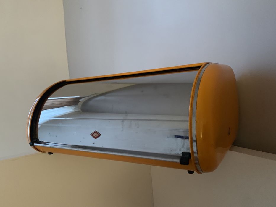 Wesco винтидж кутия за хляб оранжева