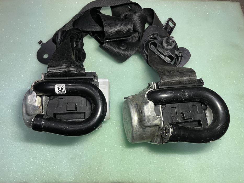 Set centuri fata BMW G30, G31 originale