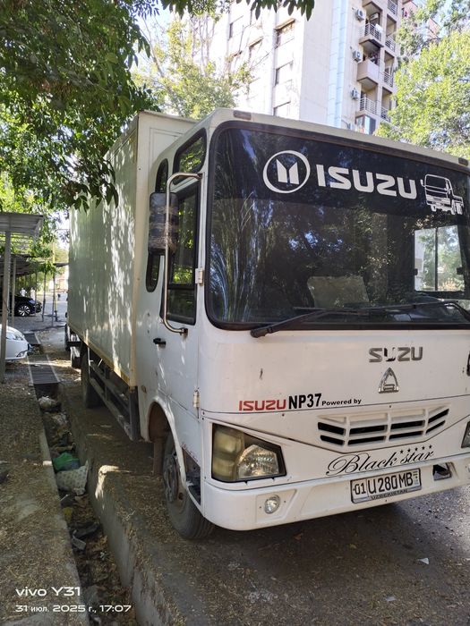 Aftobus yuk furgon qilingan