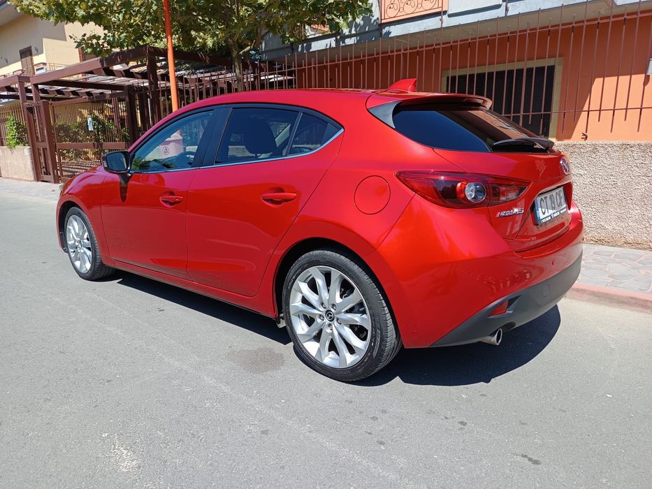 Proprietar ,vand  mazda 3