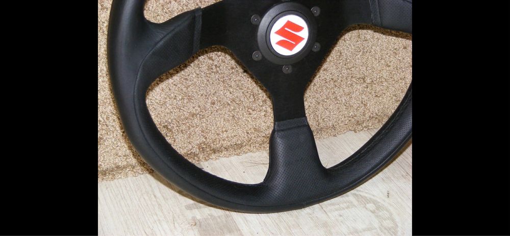 Оригинален спортен волан за Сузуки Витара