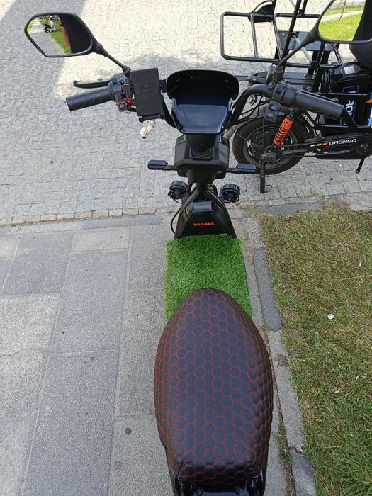 Sotiladi skuter YADAYA