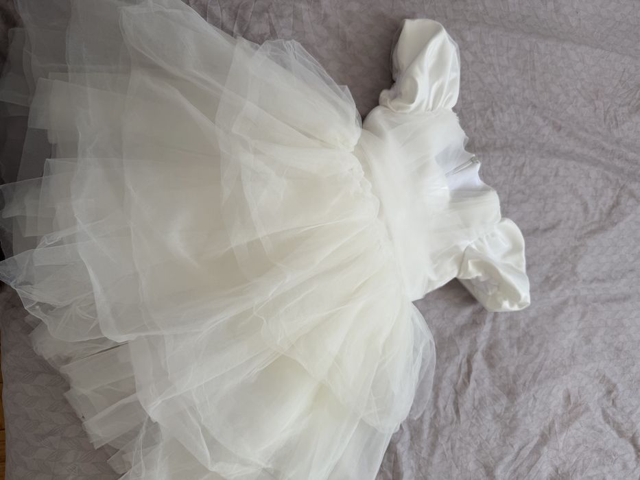 Платье пышное бальное