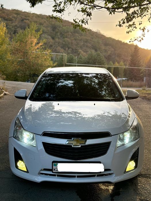 Продам Машину Chevrolet Cruze