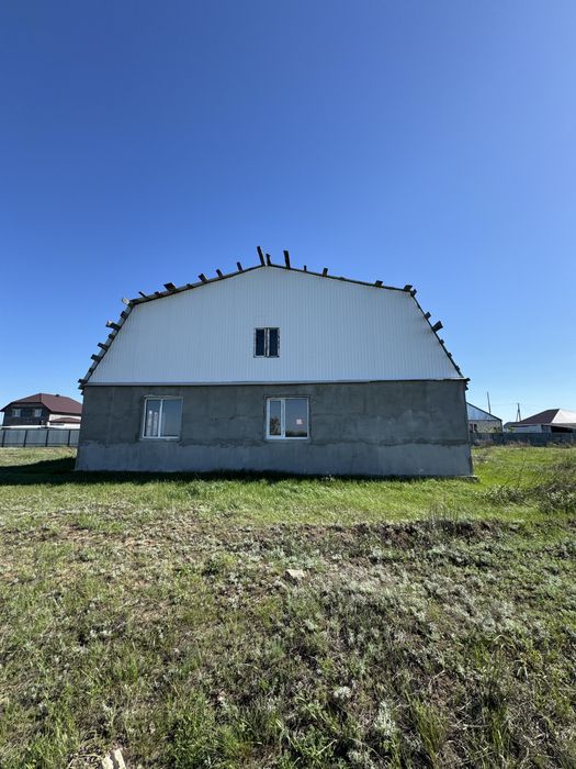 Участок с  черновым домом