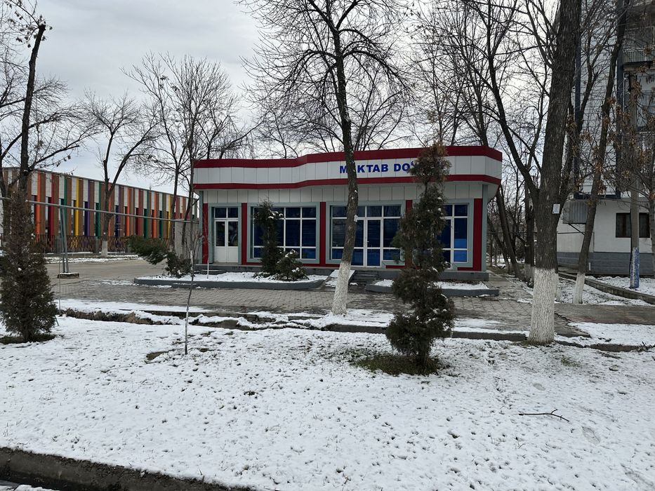 Guliston markazida bino sotiladi