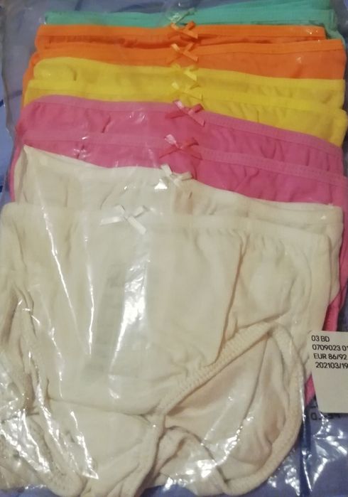 Детское белье для девочек и мальчиков.