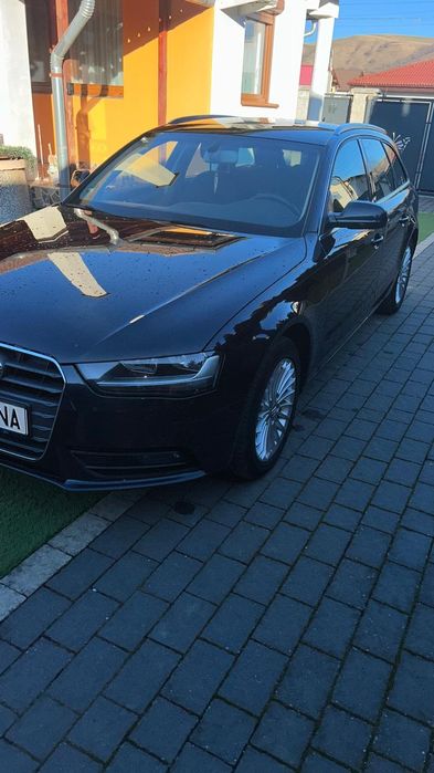Vând Audi A4 2015