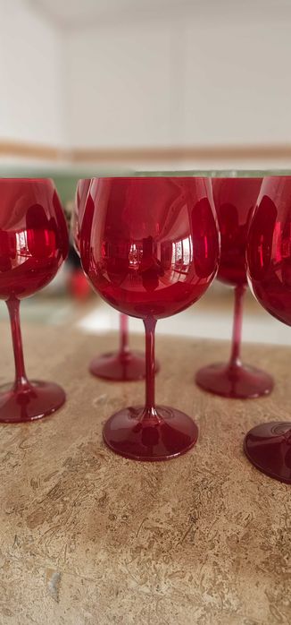 Чаши за червено вино