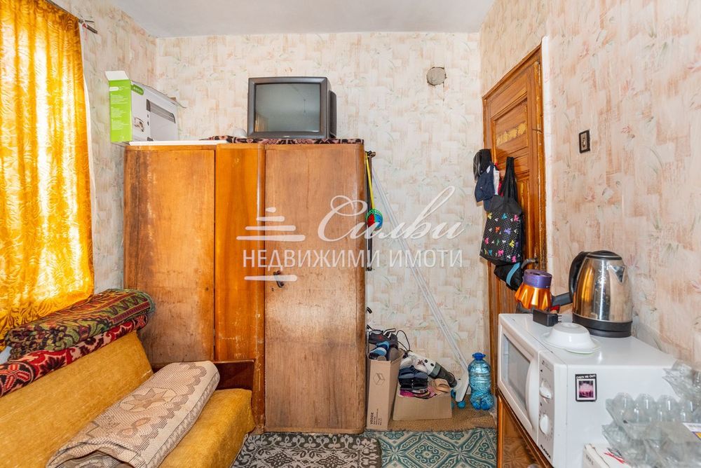 Самостоятелна едноетажна КЪЩА - кв. Дивдядово!