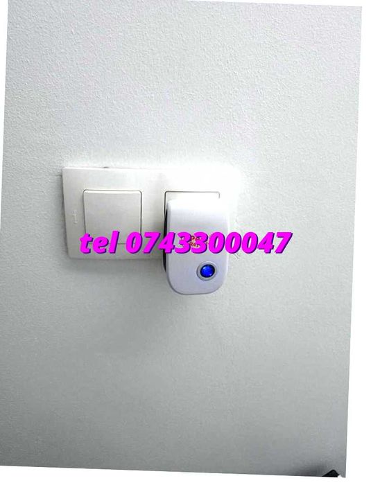 Pest Repeller Anti Soareci Anti Insecte Anti Daunatori Priza Norma