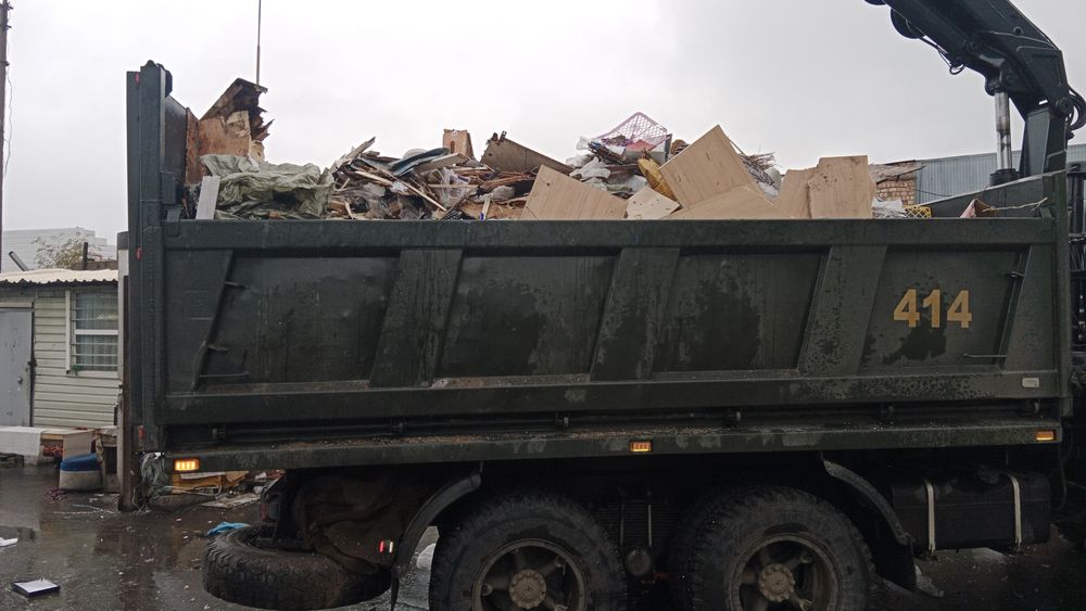 Вывоз мусора КамАЗ 14 тонн самогрущик