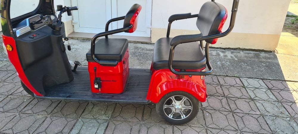 Vînd tricicletă ekectrică fără permis .