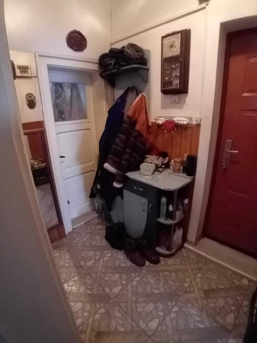 Proprietate deosebită în Vatra Dornei – Apartament 2 camere + garaje și spații multiple