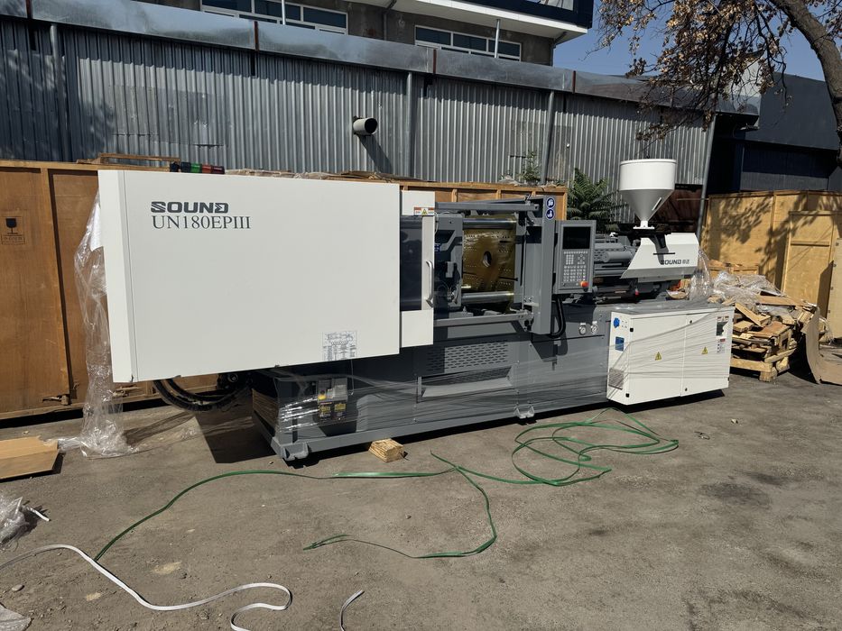 Термопластавтомать 180 Тонна