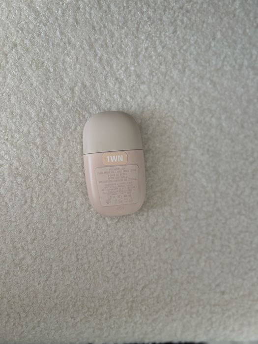 Фондьотен Kylie/ Sephora