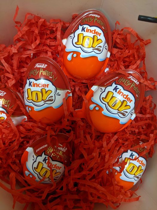 Гарри Поттер Киндер Джой из Англии в подарочной упаковке свежий