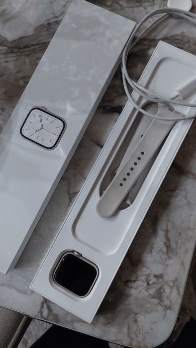 Продам часы Аррle