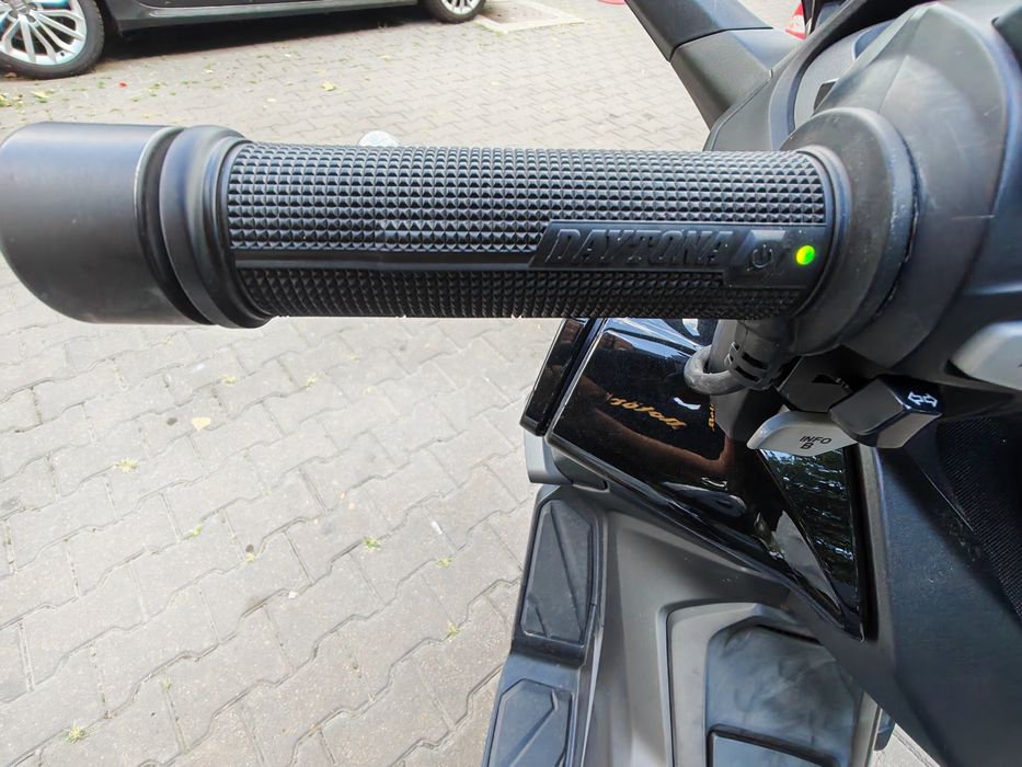 Maxi Scuter Honda Forza 125cc, IMPECABIL, 4300 Euro, ușor negociabil
