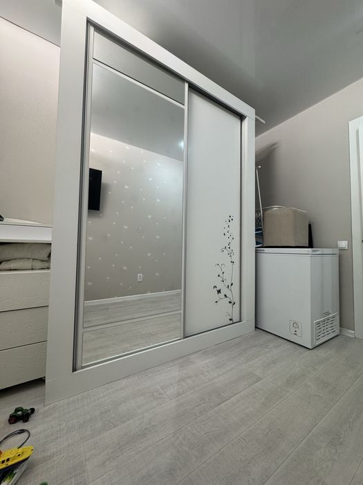 Продается шеаф купэ