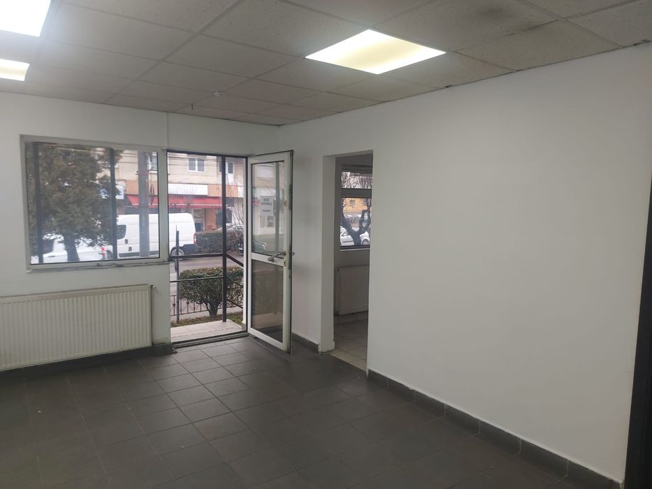 Spatiu de inchiriat zona Big, trafic intens, parter