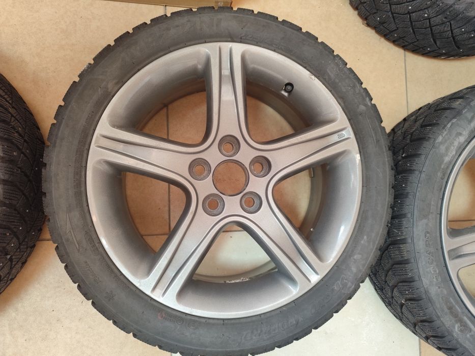 Диски  от Toyota Altezza с резиной.