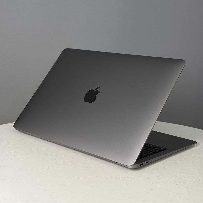 Muddatli to'lov MacBook Air M1 256 GB