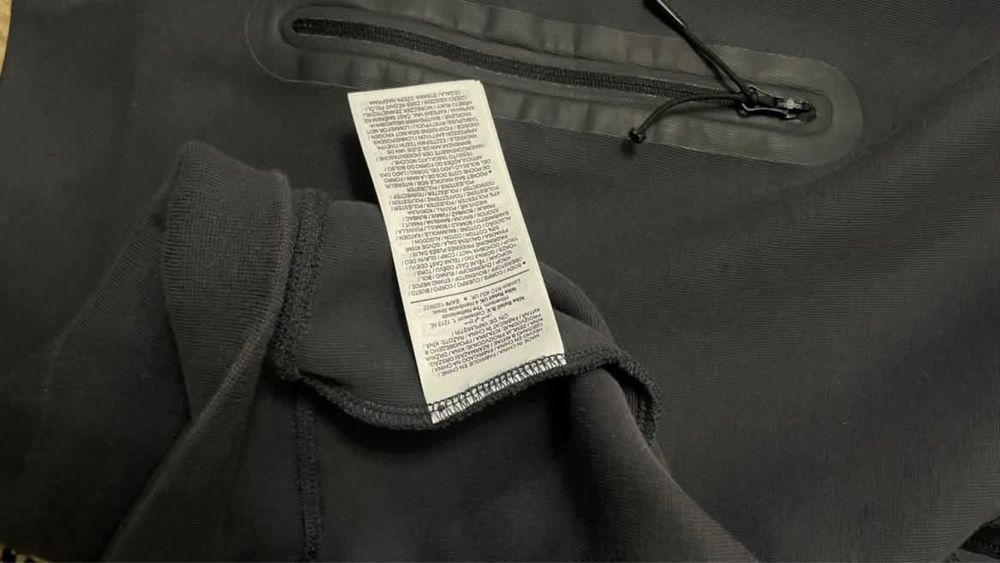Nike tech fleece grey