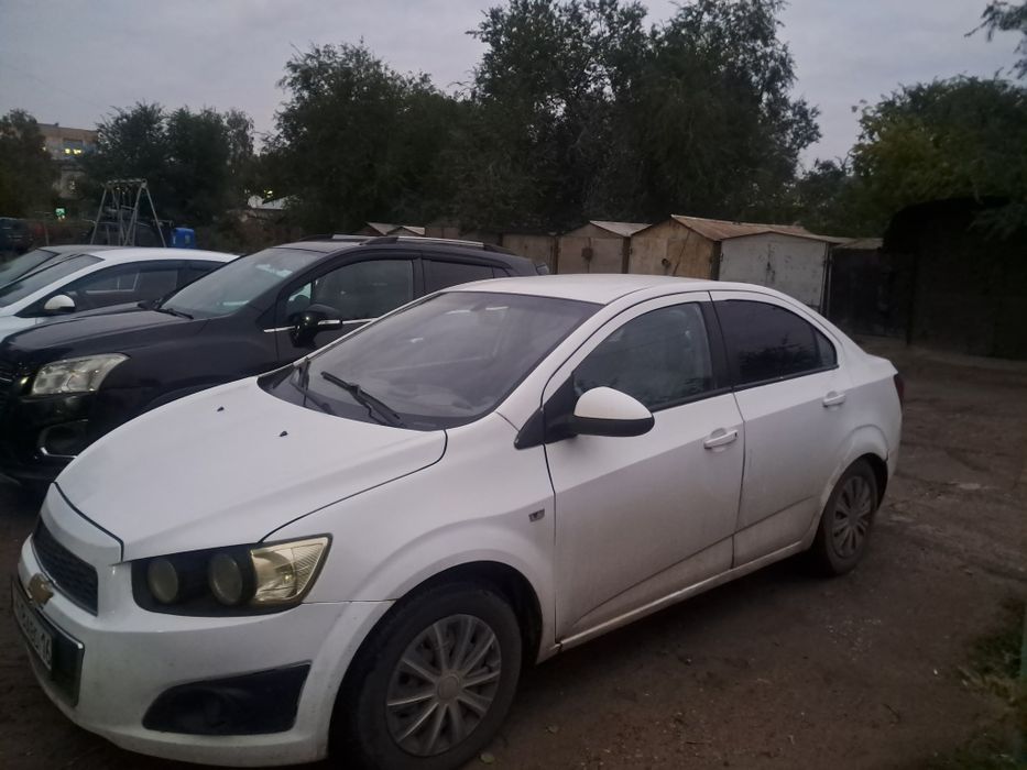 Продам машину шевроле авео