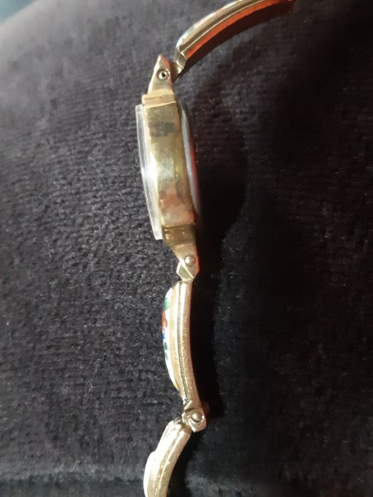 Часы  90г  70г  50г