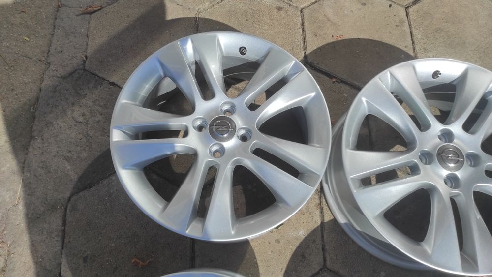 4x100 17 цола Опел