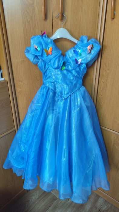 Нарядные платья для девочек