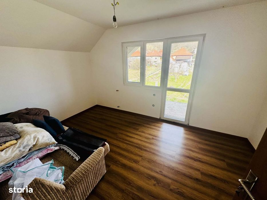 Casa individuala  P+M din 2012 de vanzare in Jibou zona linistita