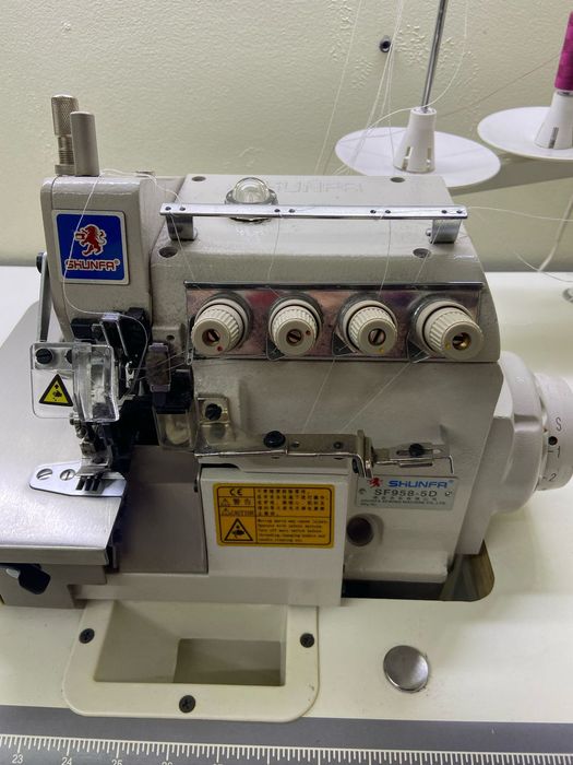 Срочно продам оверлог 5 нитка.