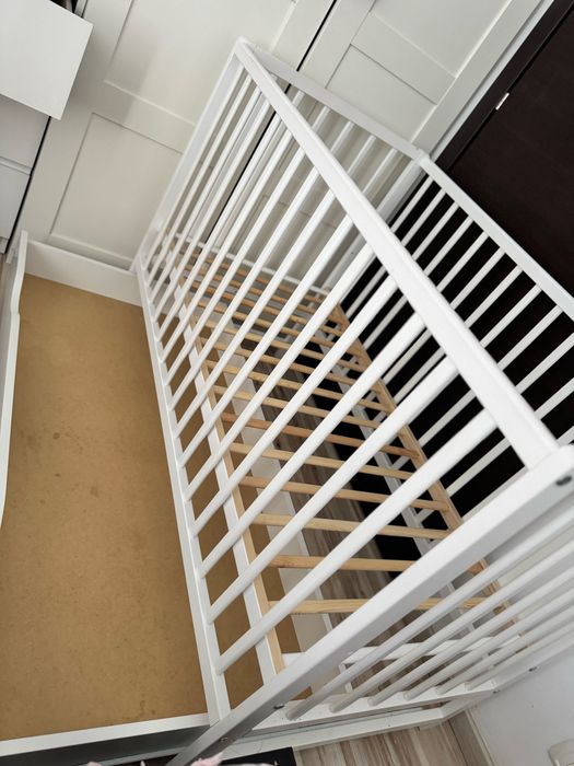 Patut pentru bebe cu saltea