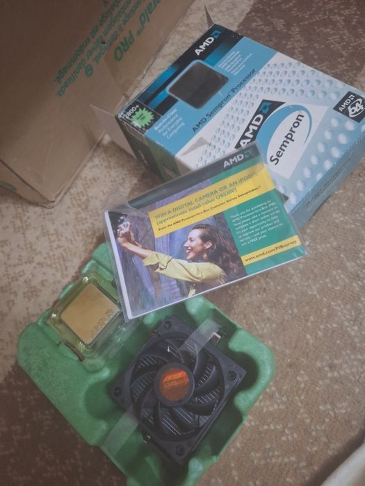 Процессор AMD Sempron 2800+ (Socket 754)