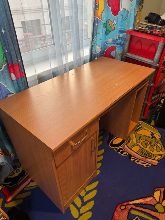 Стол письменный/компьютерный