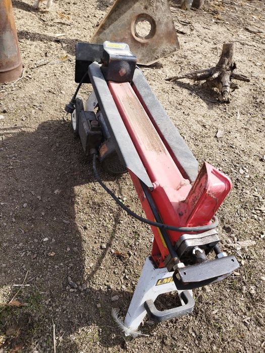 Tăietor de lemne stare impecabila