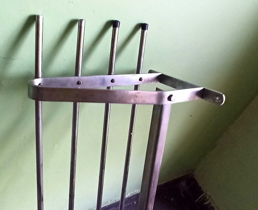 метална закачалка за коридор - - 100 см  - 25 €вро