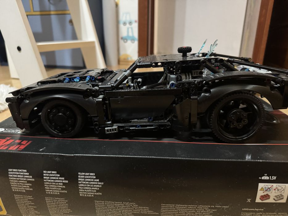 LEGO Technic BATMAN – batmobile 42127