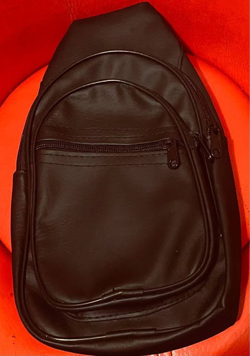 Барсетки кожаные