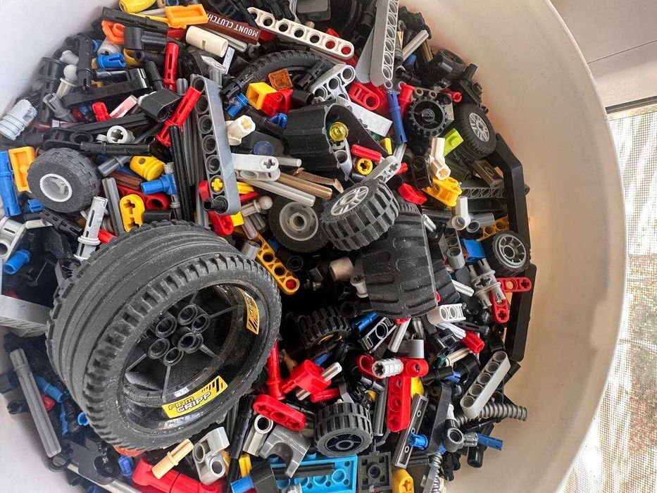 Lego Technic. очень много